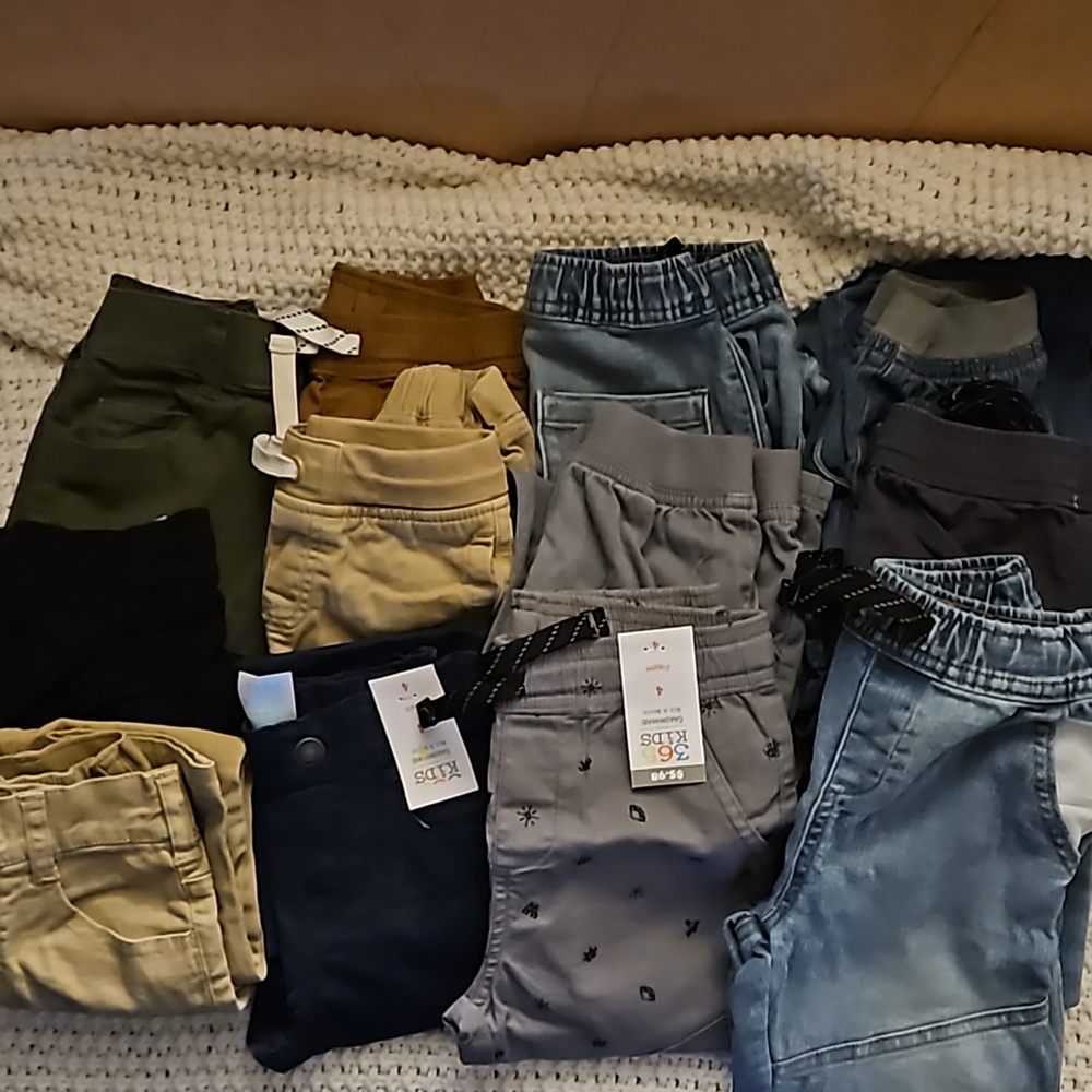 Kids size 4 pants 12 total